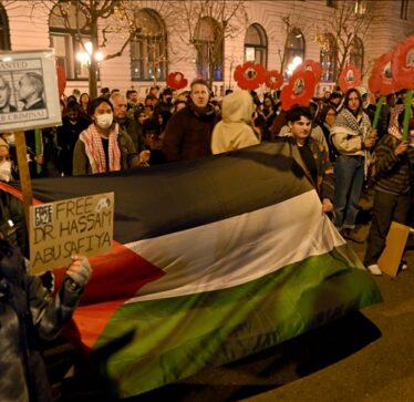 Qindra njerëz në San Francisco festuan armëpushimin në Gaza, protestuan kundër agresionit izraelit