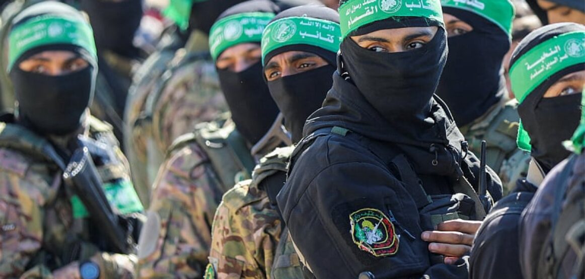 Hamas reagon ndaj propozimit të Trumpit: “Njerëzit që kanë qëndruar përballë ushtrisë më të fuqishme mbeten në tokën e tyre”