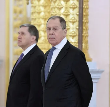 Putin po dërgon njerëzit e tij më të rëndësishëm për negociata me SHBA-në: Bisedime për armëpushimin në Ukrainë pa Ukrainën