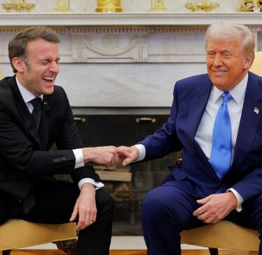 Trump e ndërpreu Macron-in: Nuk të kuptoj asnjë fjalë, por është gjuha më e bukur