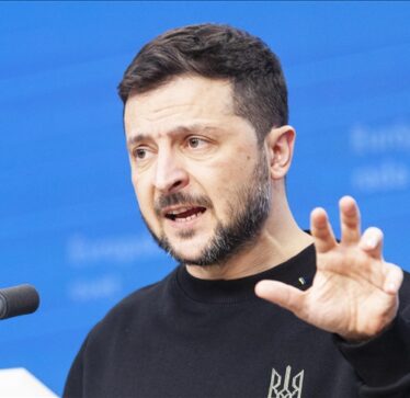 Zelenskyy paralajmëron kundër përjashtimit të Ukrainës në bisedimet për paqe