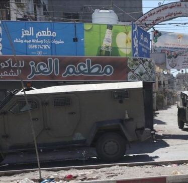 Ushtria izraelite bastisje në Nablus të Bregut Perëndimor të pushtuar në prag të Ramazanit