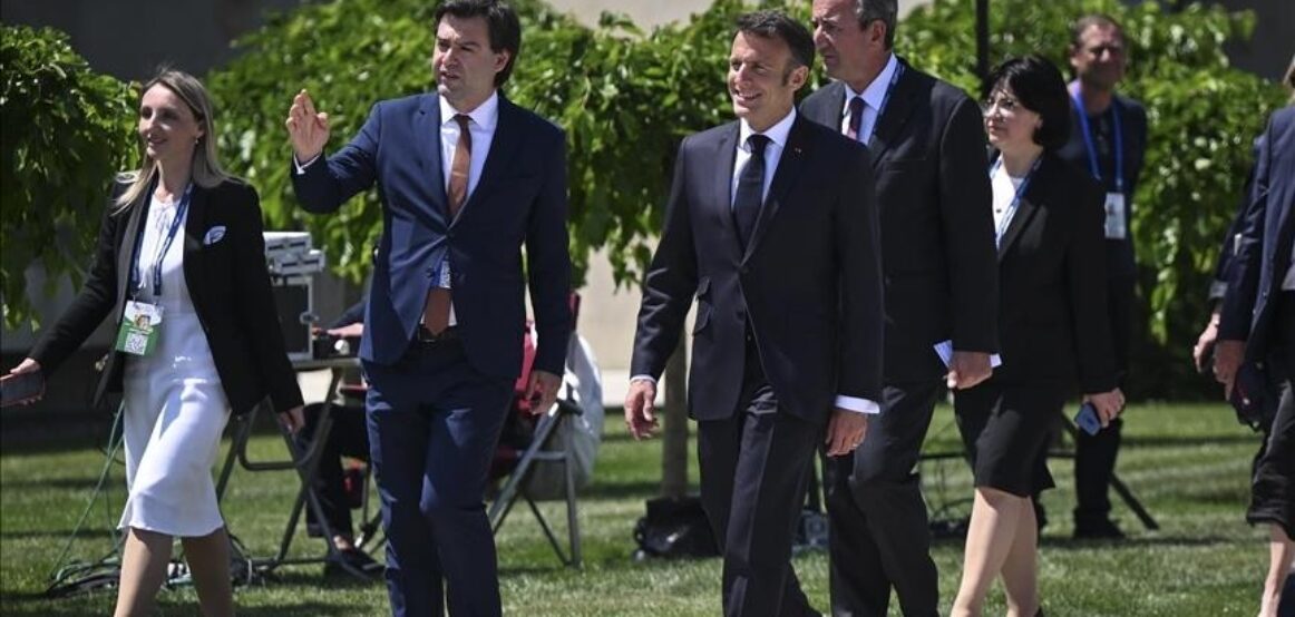 Udhëheqësit evropianë mblidhen në Paris për takimin urgjent rreth Ukrainës