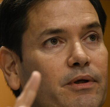Rubio: Trump mund t’i japë fund konfliktit Rusi-Ukrainë, takimi me Putinin varet nga përparimi