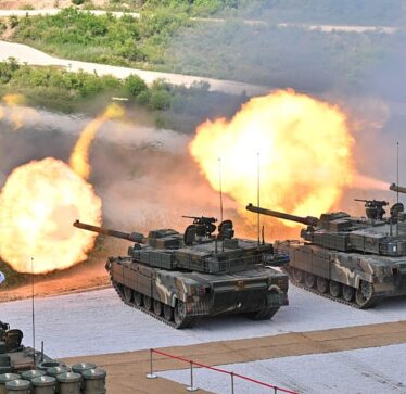 Polonia vazhdon të armatoset, blen tanke nga Koreja e Jugut për gjashtë miliardë dollarë