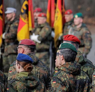 Gjermania formoi divizionin e parë të mbrojtjes territoriale, një forcë prej 6.000 ushtarësh