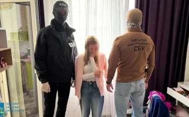 Shërbimet ukrainase arrestojnë spiune ruse: E maskuar si nënë me…
