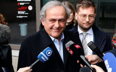 Platini dhe Blatter të pafajshëm për akuzat e korrupsionit: “Më…