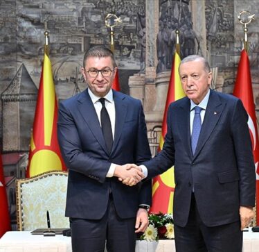 Erdoğan: Türkiye dhe Maqedonia e Veriut, dy vende mike që kontribuojnë në paqen dhe stabilitetin e Ballkanit