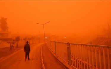 Stuhi të fuqishme dhe tornado shkaktojnë dëme të përhapura në…