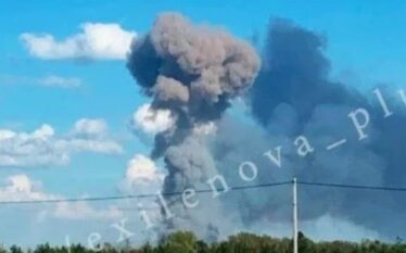 Një nga fabrikat më të mëdha të armëve të Putinit…