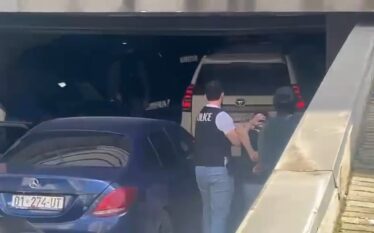 Babai i njërit prej të arrestuarve për vrasjen e rreshterit…