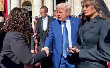 Osmani përshëndetet me Trumpin në funeralin e Papa Françeskut