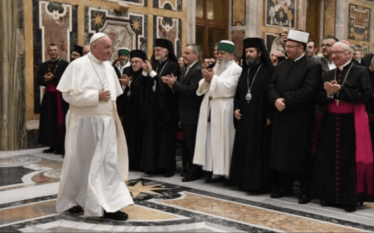 Ndarja nga jeta e Papa Françeskut, e shtuna e 26…