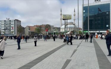 Tërmet me magnitudë 6,2 ballë godet Stambollin
