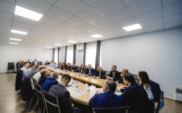 PDK kërkon përfshirjen e presidentes për ta kaluar ngërçin në…