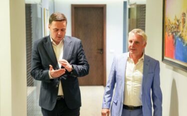 Abdixhiku takon Rohden, e njofton për propozimin e LDK: Është…