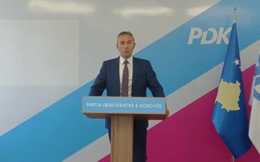 Mustafa-PDK: Me bllokadë politike dhe rritje çmimesh, Albin Kurti po…