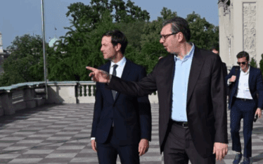 Trump refuzoi ta takojë, Vuçiq i hakmerret dhëndrit të presidentit…