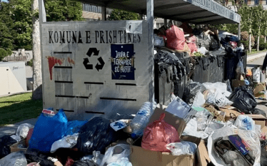 Një foshnje e porsalindur gjendet në një qese pranë deponisë…