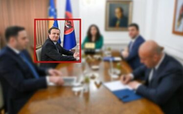 Kurti i vetmi që s’foli pas takimit, në rrjetet sociale…