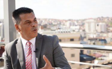 Kryeziu-KDI : Kjo tashmë nuk është krizë, por mungesë e…
