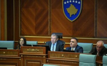 Udhëheqin seancën bashkë me Deharin, Jashari: Vazhdimisht i kam kërkuar…