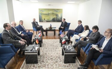 Kurti takoi ambasadorët e QUINT-it, ZKM nuk tregon nëse folën…