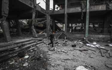 Vriten 18 palestinezë në sulmet e Izraelit në rajone të…