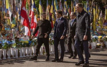 Ukraina shpreh gatishmërinë për të shpallur armëpushim 30-ditor me Rusinë…