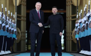 Përfundon takimi i presidentit turk Erdoğan me presidentin ukrainas Zelenskyy