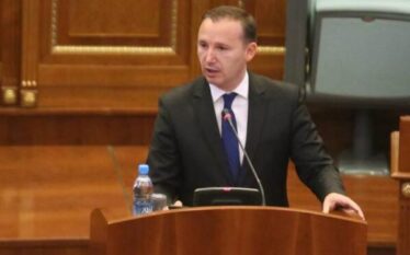 Zemaj godet VV-në: Paradite të shajnë e në mesditë fillojnë…