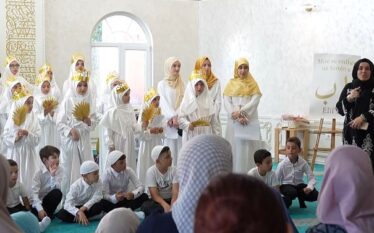 Në prag të Kurban Bajramit shpërndahen rreth 800 dhurata në…