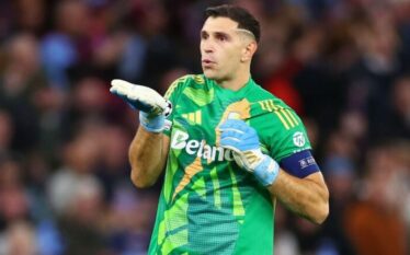 Chelsea i bashkohet garës së fortë për transferimin e Emiliano…