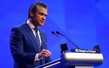 Ministri amerikan i Mbrojtjes e quajti Kinën kërcënim, Pekini i…