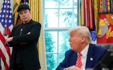 Elon Musk e quajti ligjin e Trumpit “tmerr të neveritshëm”,…