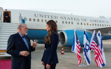 Bibla, lufta dhe Izraeli: Trump publikoi një mesazh ku ambasadori…