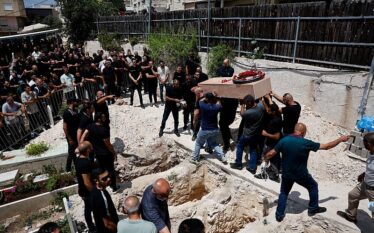 Mbi 450 persona të vrarë në sulmet izraelite ndaj Iranit…