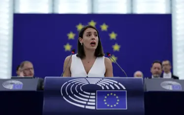 Deputetja spanjolle “shpërthen” në Parlamentin Evropian: “Ursula bomb der Leyen…