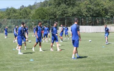 Ekipi e Superligës së Kosovës FC Prishtina po përgatitet për…