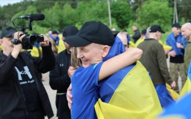 Rusia dhe Ukraina shkëmbyen robër lufte sipas marrëveshjes së Stambollit