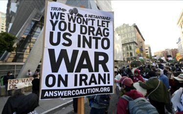 Demonstratë “Jo luftë kundër Iranit” në San Francisco të SHBA-së