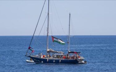 Flotilja humanitare e nisur për në Gaza i afrohet brigjeve…