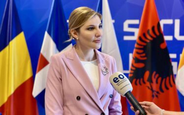 Abrazhda: Patjetër që Kosova duhet të hyjë në NATO, s’ka…
