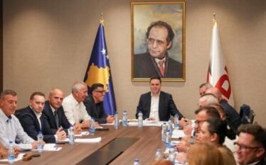 Abdixhiku publikon kandidatët për kryetar komunash në zgjedhjet e tetorit,…