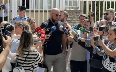 Avokati i familjes Zejnullahu nuk lejohet në seancë: Familja e…