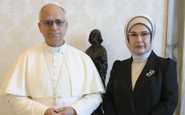 Emine Erdogan u takua me Papën Leon XIV, duke apeluar…