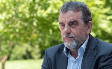 Krasniqi: Serbia ka motiv të retushojë fotografi me ushtarët e…