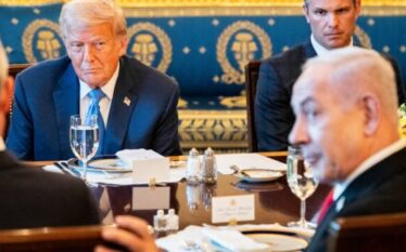 Bisedimet për armëpushim në Gaza, Trump dhe Netanyahu takohen për…