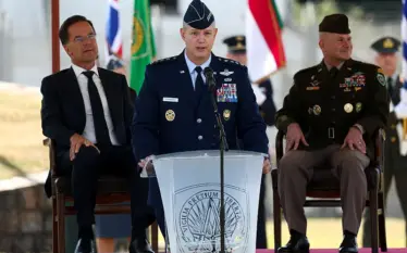 Gjenerali i ri amerikan mori detyrën në NATO: Sfida që…